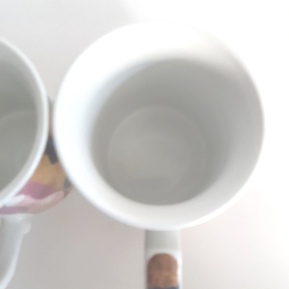 2 Avon mugs - Picture 6 of 8